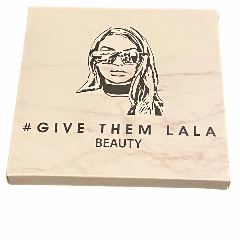 GIVE THEM LALA The Grown Woman Palette Blendable Eyeshadow Shades NEW